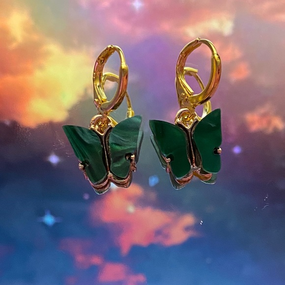 Jewelry - Green butterfly earrings